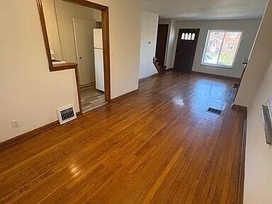 Building Photo - 1355 W 7th Ave