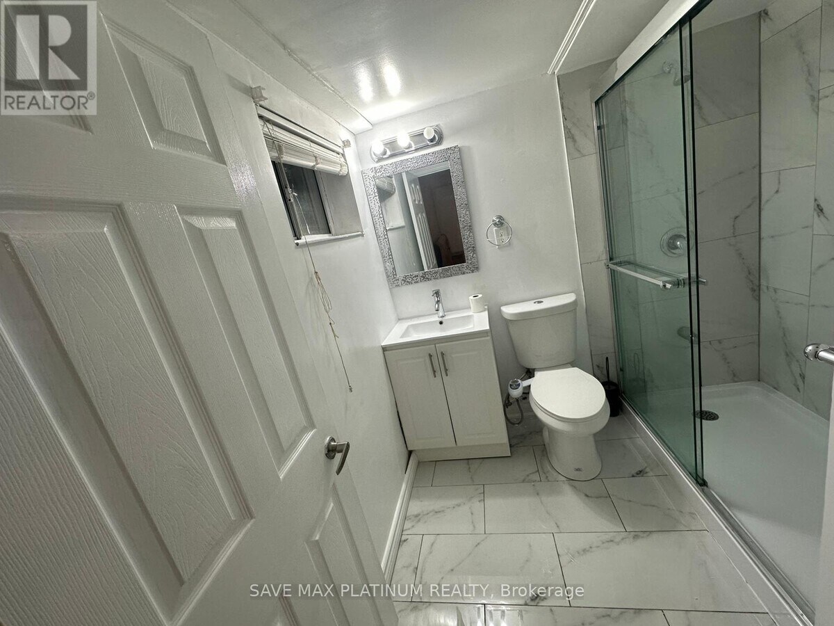 Photo - 111 Folkstone Crescent