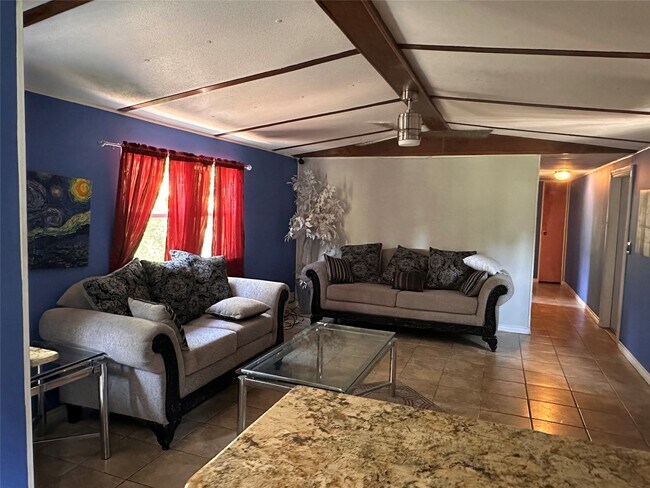 Photo - 196 County Rd 337