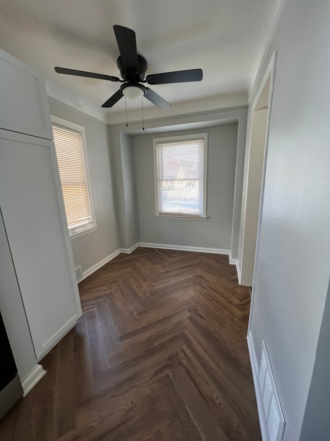 Photo - 3620 Monroe St