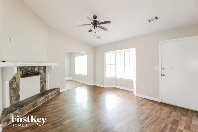 Photo - 3972 McGill Dr