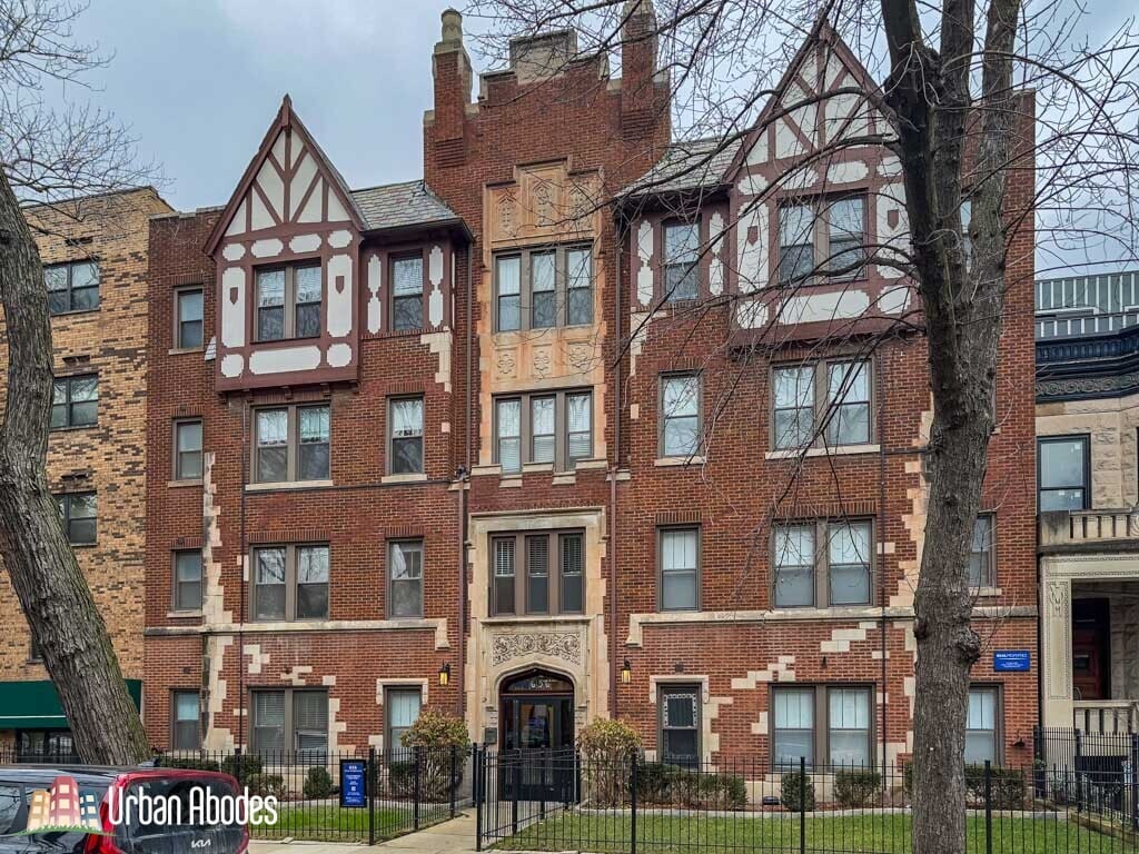 Photo - 653 W Wrightwood Ave (Chicago, IL)