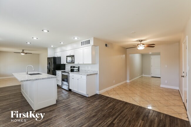 Photo - 2122 W Shaw Butte Dr