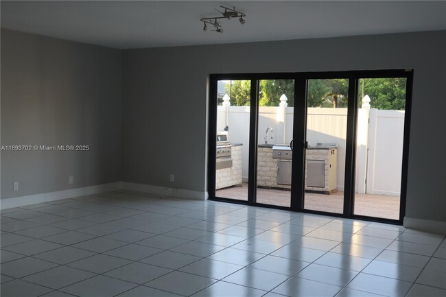 Photo - 7901 Northwest 33rd Street