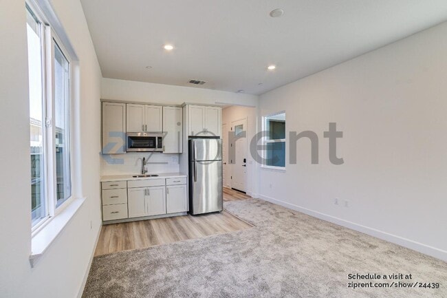 Photo - 8333 Evans Tree Dr S