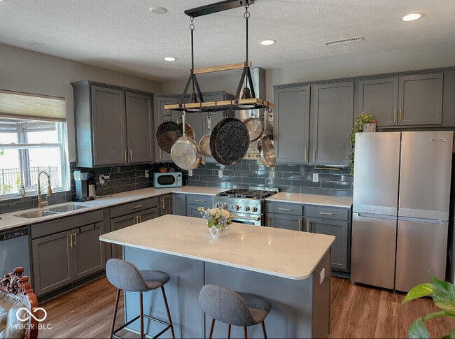 Photo - 6773 Highland Way