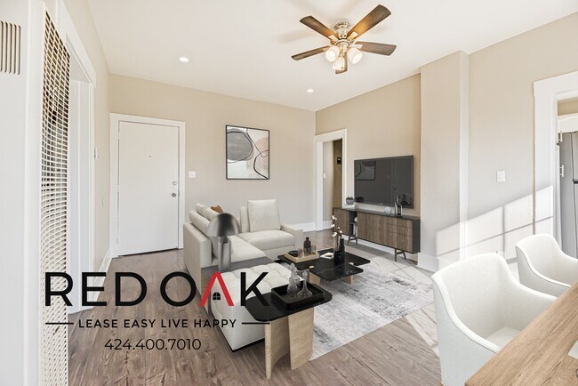 Photo - Charming Two Bedroom with Hardwood Style F... Unit 6