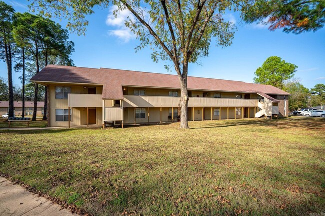 Building Photo - 300 W Harding St Unit 105 Rental