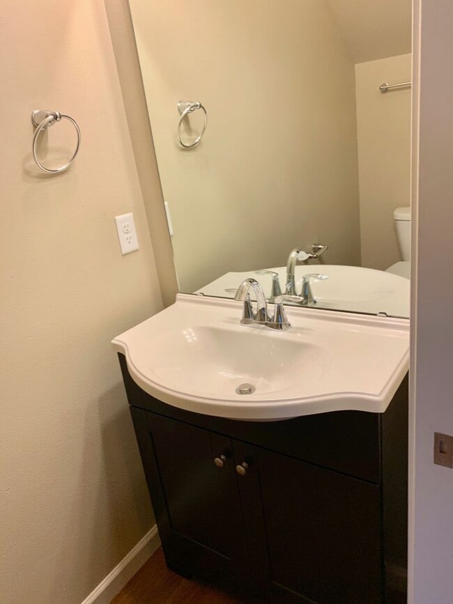 Photo - 839 NE Water Ave