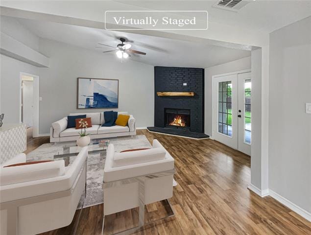 Photo - 1902 La Fontaine Ln