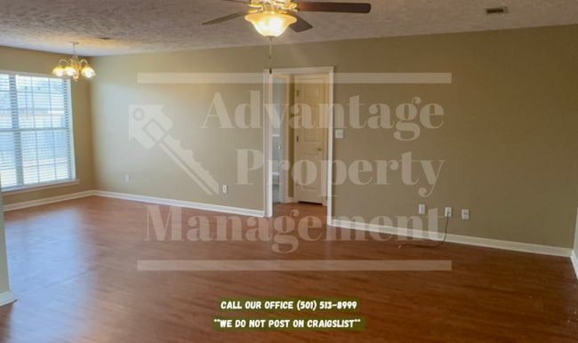 Photo - 2730 Makenzie Dr