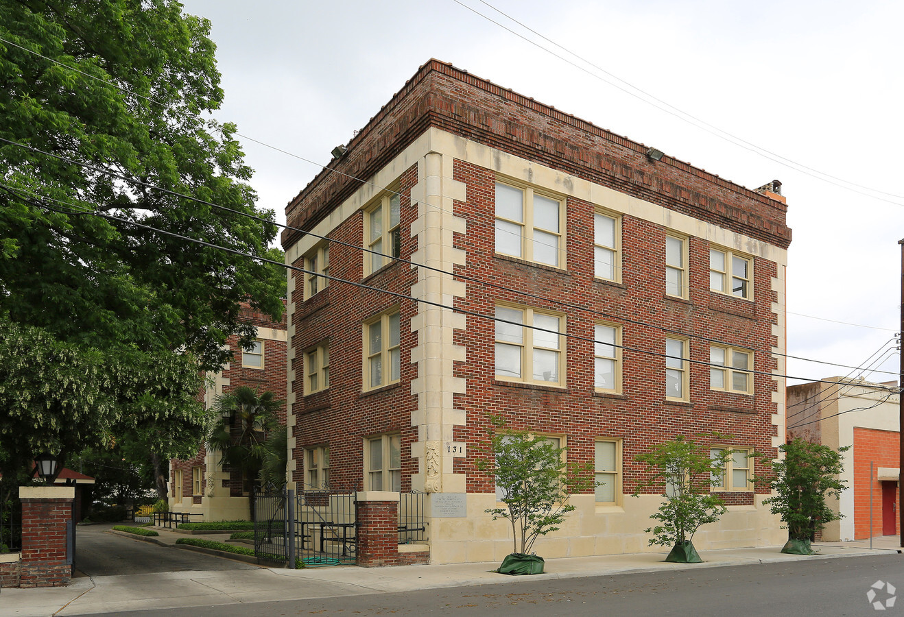 Photo - Toltec Apartments