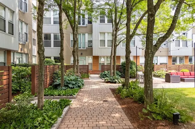 Building Photo - 30 Caldwell St Unit 369