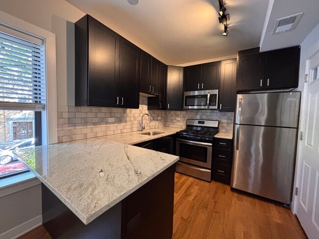 Photo - 2203 W Eastwood Ave