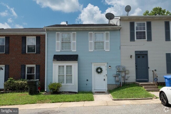 Building Photo - 615 Hemlock Ct Rental