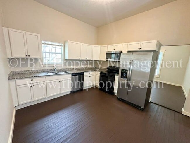 Photo - 741 W Park Ave