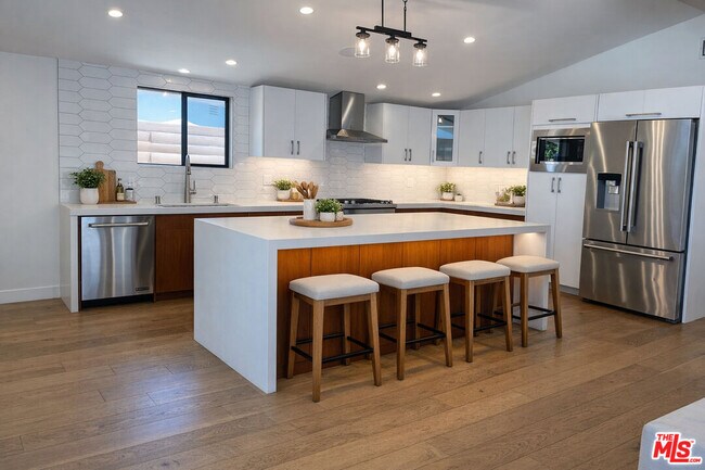 Photo - 6329 Jumilla Ave