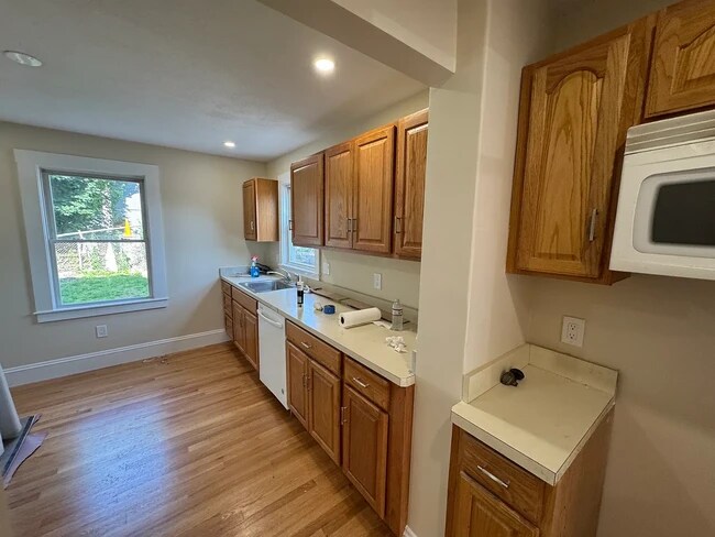 Photo - 74 Brock St Unit 1