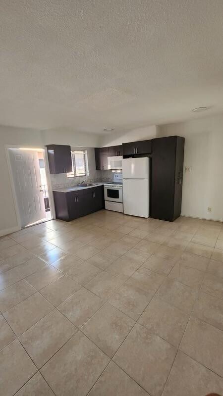 Photo - 2545 Taft St Unit 208