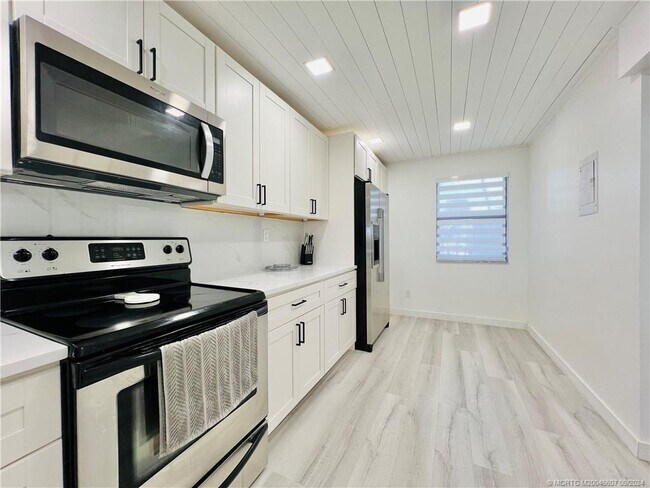 Photo - 10044 S Ocean Dr Unit 205