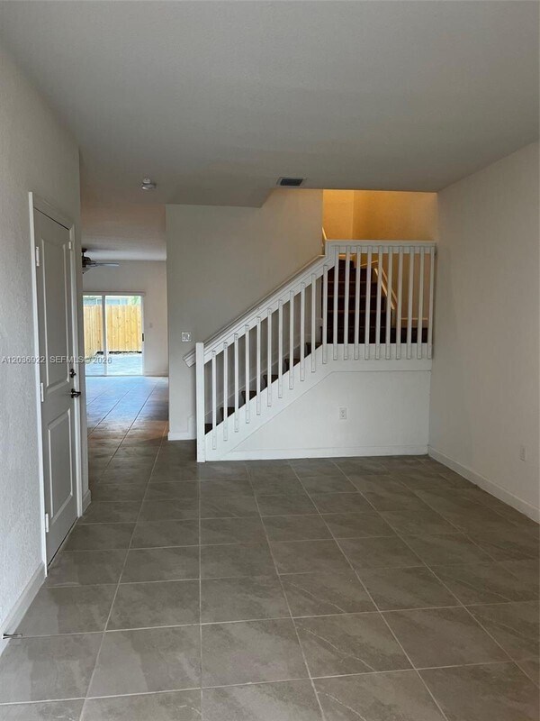 1120 SE 26th Ct