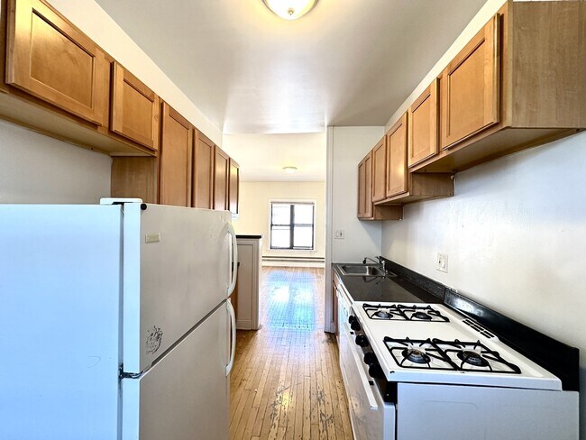 Photo - 834 W Waveland Ave Unit M01R