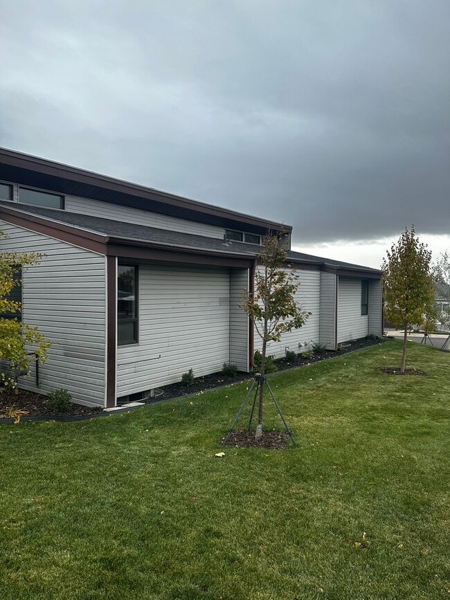 Photo - Wonderful Single-Family Home in The Highla...