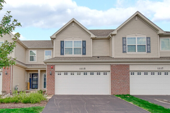 Building Photo - 1115 Goldfinch Ave