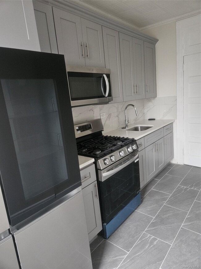 Photo - 399 Irving Ave