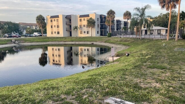 Building Photo - 3700 NW 88th Ave Unit Sunrise Springs