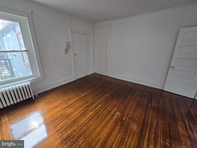 Photo - 315 N 6th St