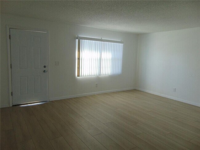 Photo - 9119 Tudor Dr Unit E102