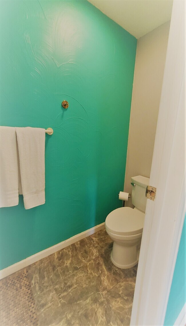 Photo - 706 E Stuart St Unit Turquoise