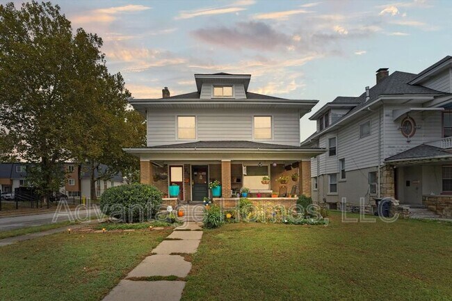 Photo - 315 Garfield Ave Unit #2