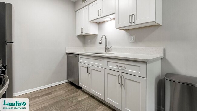 Photo - 612 Bass Ct Unidad 1124-B.1410405