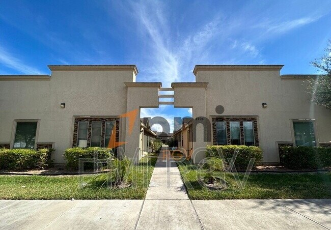 2120 Taxco Ct Unidad 4