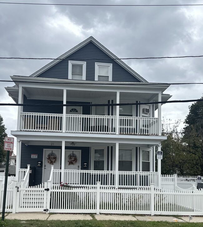 Front of Property - 21 Radcliffe Ave Unit 21