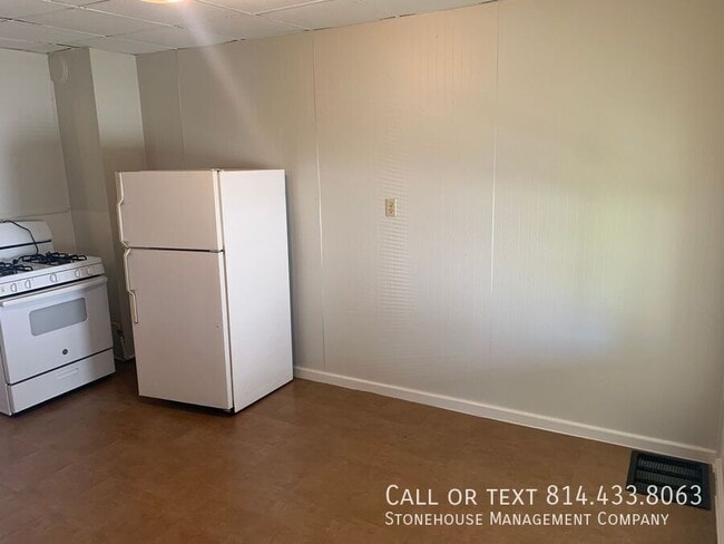 Photo - 418 Huron St Unit 2