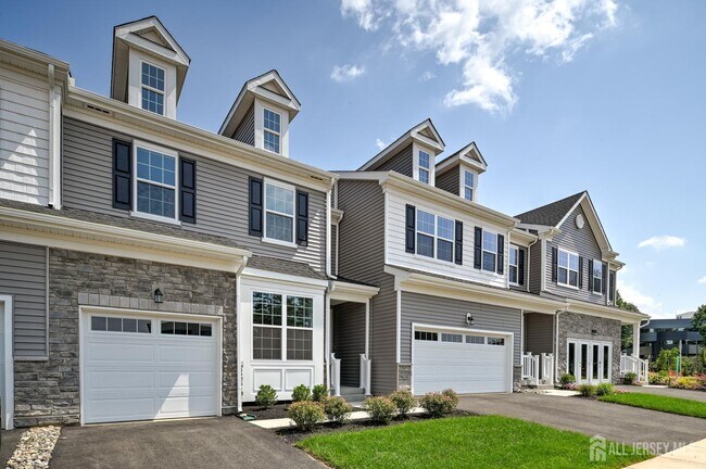 Photo - 13 Griffin Ln