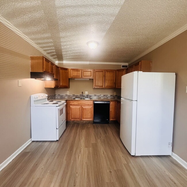 Photo - Welcome Home to your 2 Bedroom | 1 Bathroom Apartment Home located at Chateau Royal in Orange, TX! Unidad 30