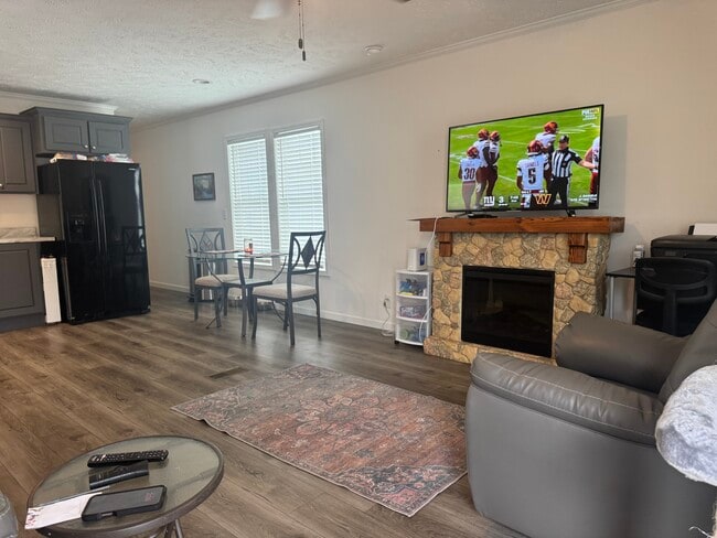 Photo - 848 Lookout Dr