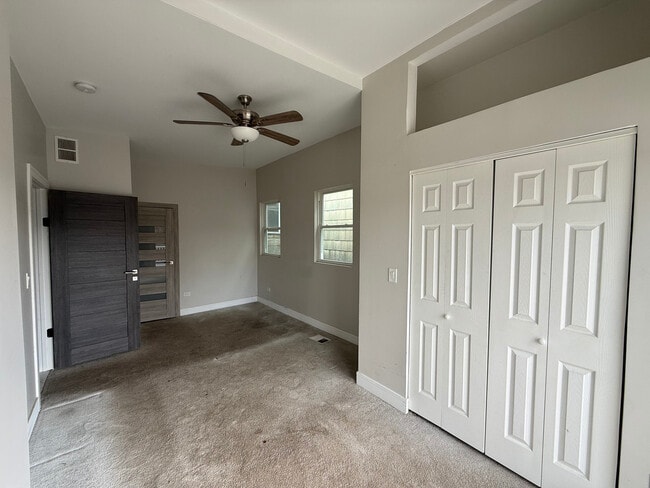 Photo - 5942 S Justine St