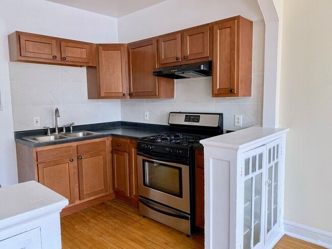 Photo - 802 N Bishop St Unit 3B