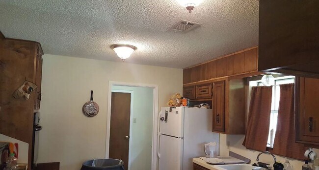 Photo - 1809 Southwood Dr