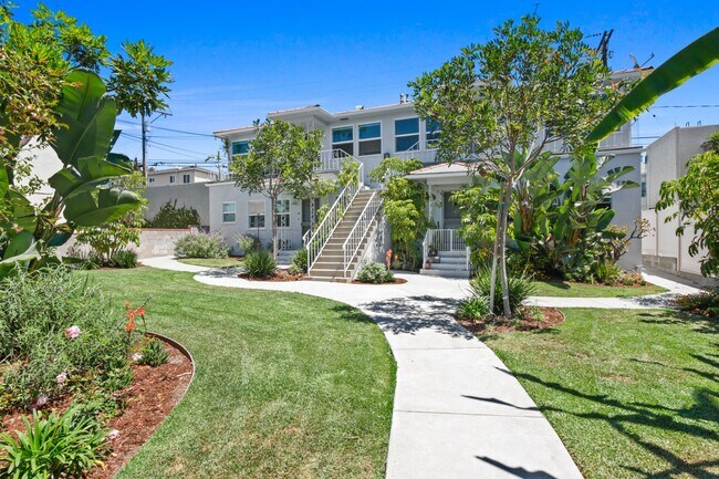 Photo - 1047 19th St in Santa Monica - North of Wilshire Blvd!