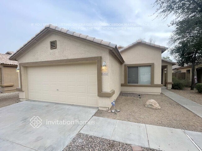 Building Photo - 2423 S 82nd Ln