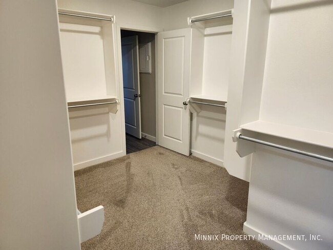 Photo - 3203 Aberdeen Ave