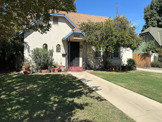 Building Photo - Charming 2-Bedroom Home in Oleander