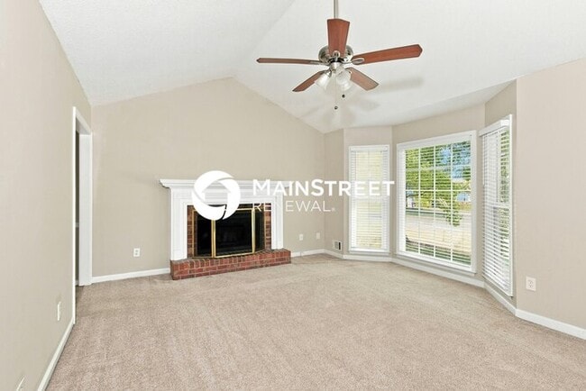 Photo - 3 Bedroom Pet-Friendly Home in Marietta, GA with Main Street Renewal