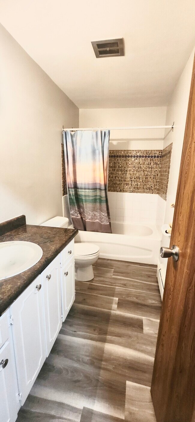 Photo - 145 Kemp Cres